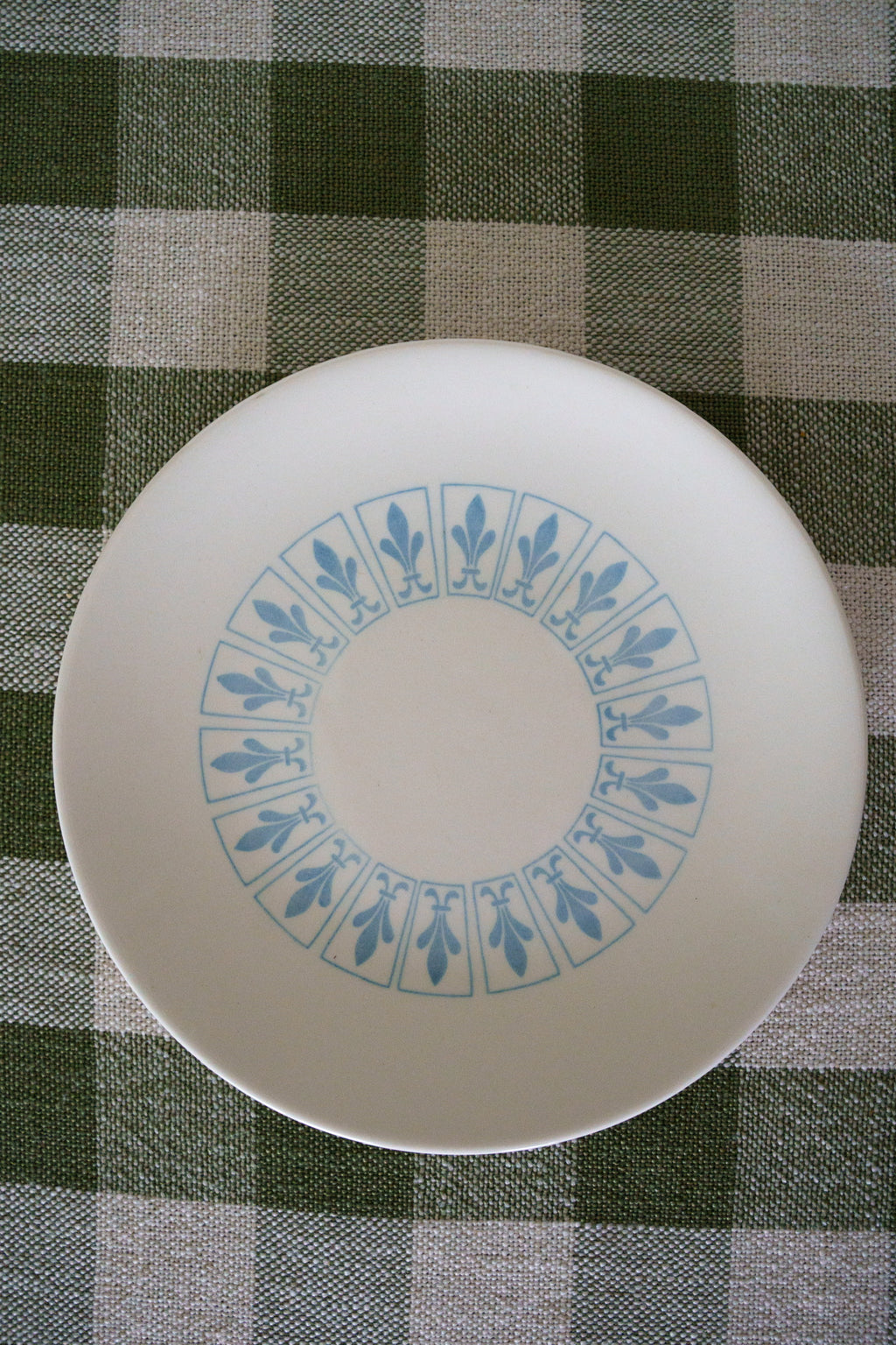 Nora Plate
