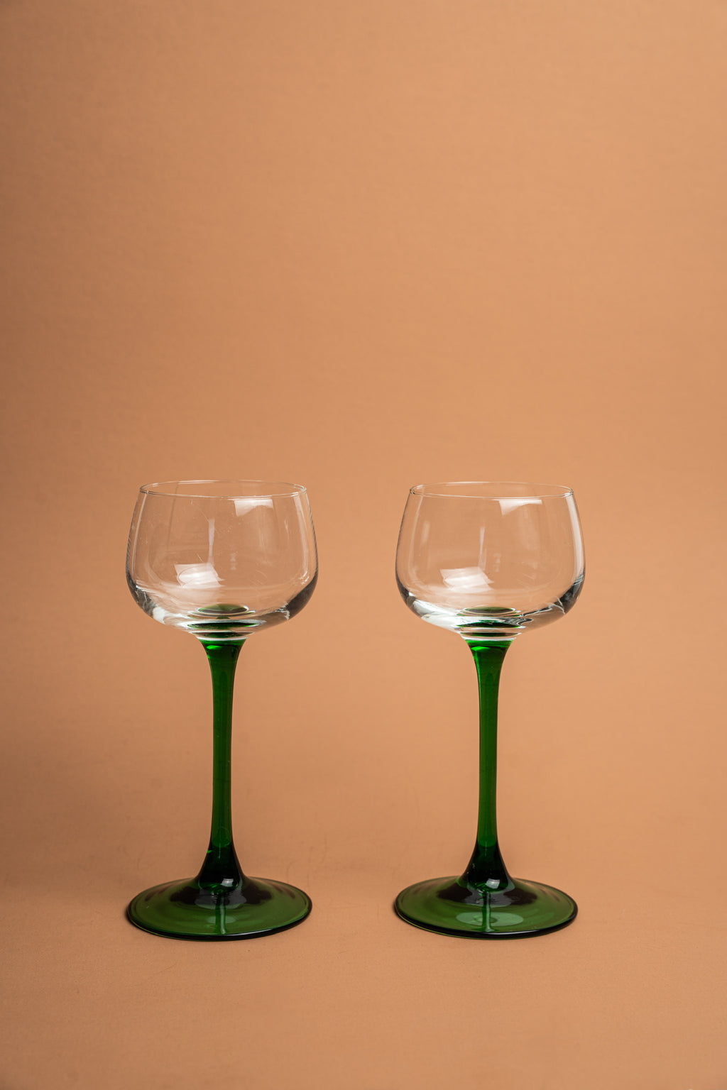 Evelyn Wine Glass (2)