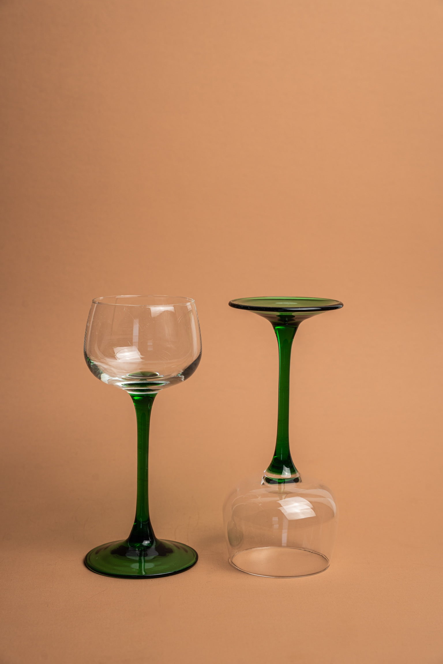 Evelyn Wine Glass (2)